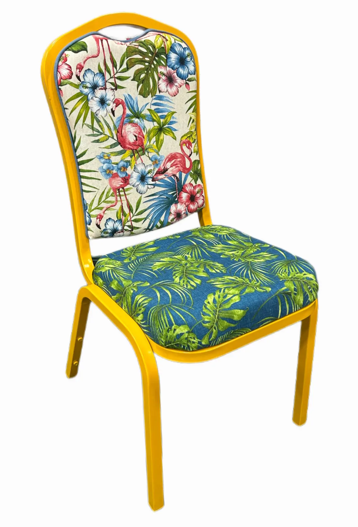Silla metálica en amarillo y tapizada con estampaciones tropicales I