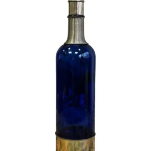 Botella de cristal azul trabajada a mano con detalles plateados