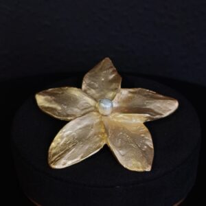 Colgante flor dorado mate