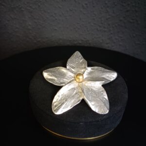 Colgante flor plata mate